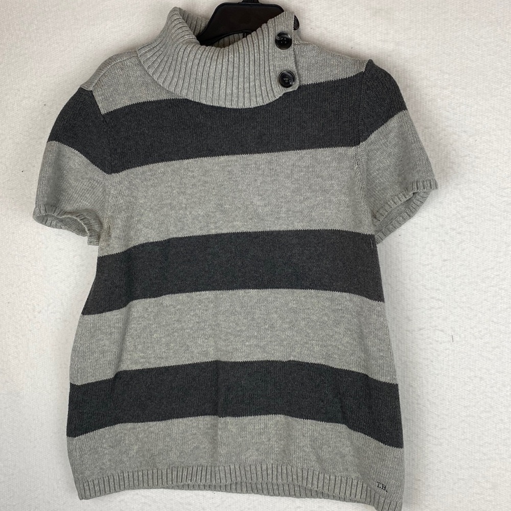 Tommy Hilfiger short Sleeve gray Sweater size M